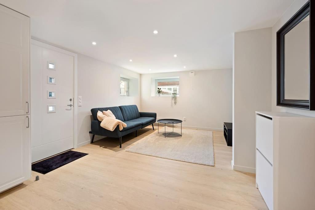 Practical Basement Apt With All Home Comforts Close To City Centre 斯塔万格 外观 照片
